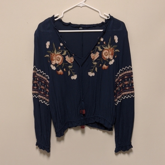American Eagle Outfitters Tops - American Eagle Women's Blouse